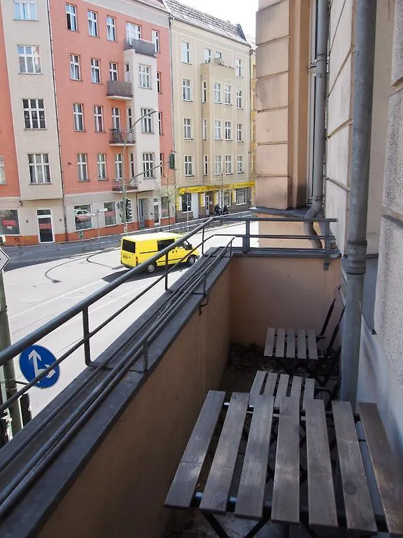Box61 Art Concept Flat Hostel Berlin
