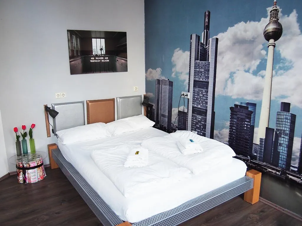 Box61 Art Concept Flat Hostel Berlin Németország